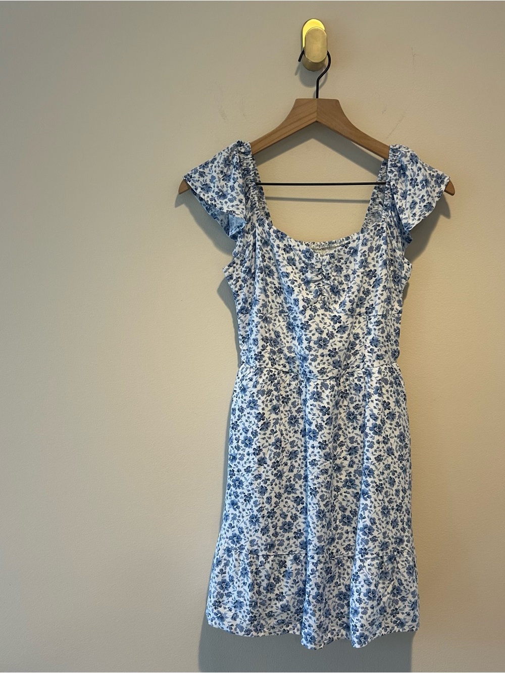 Hollister Blue and White Floral Square-Neck Dress Size S